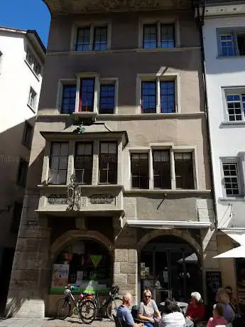 Haus zur schwarzen Straussen Feder