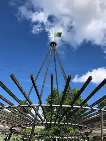 Pergola mit Windspiel von Eugen Häfeliger und Alfred Trachsel  1955 (#KiÃ¶R)