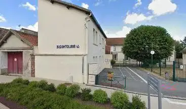 Public Library De Cherisy