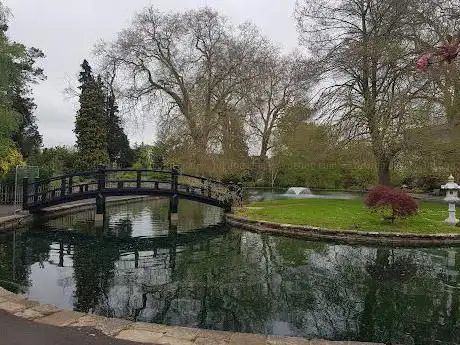 Stoke Park Gardens