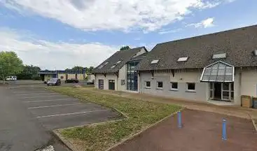 Public Library De Saint-Parize-Le-Châtel