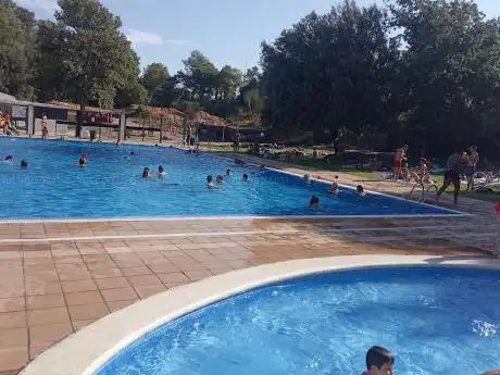 Piscina La Floresta