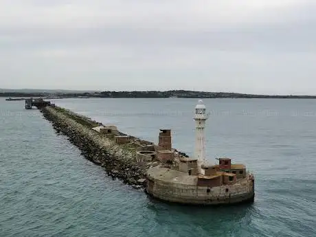 Breakwater Fort