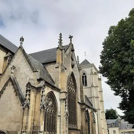 Église catholique Saint-Sépulcre  Abbeville