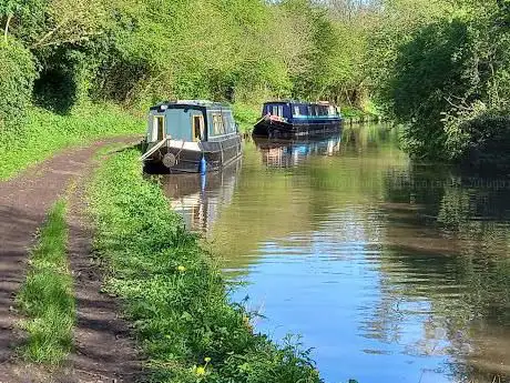 Bedworth Winding Hole - Coventry Canal