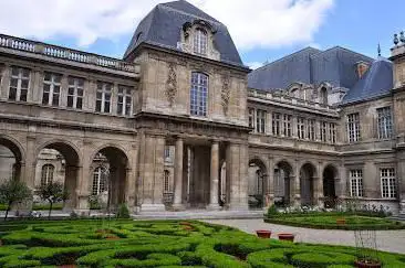 Carnavalet Museum