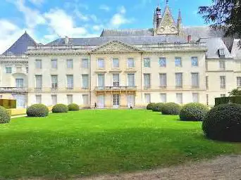 Musée des Beaux-Arts Garden