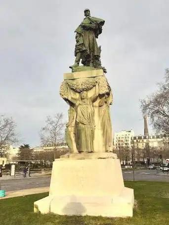 Statue of Marshal Gallieni