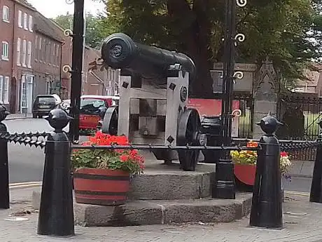 Sebastopol Cannon