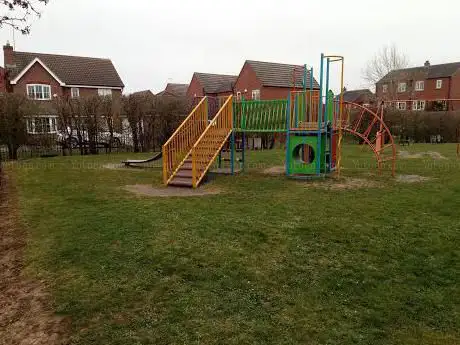 Middle Hedge Playpark