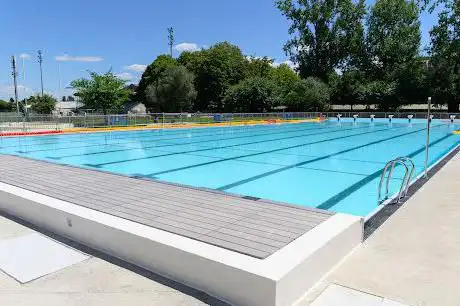 Municipal swimming pool Ramiers