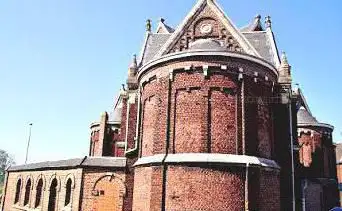 Église catholique Notre-Dame-de-la-Marlière Ã  Tourcoing