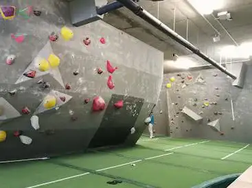 Arch Climbing Wall: Arch North