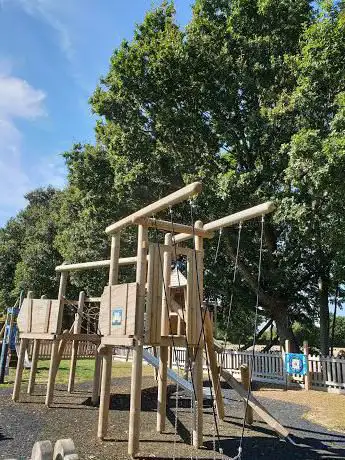 Bentley Playground