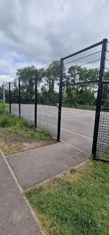 Birch Tree Way Courts