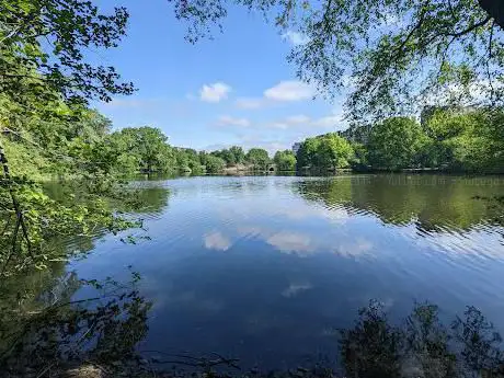 Leverett Pond