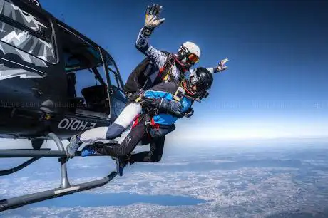 COURCHEVEL SKYDIVE