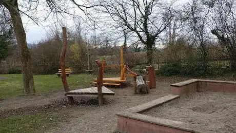 Spielplatz Im Stück