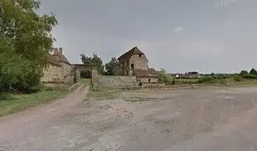 Castle of Dracy-Saint-Loup