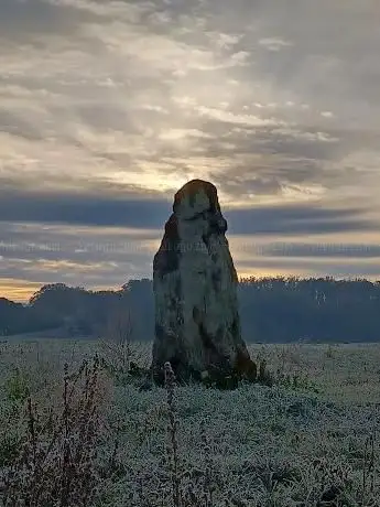 Menhir du Vieux-Poitiers