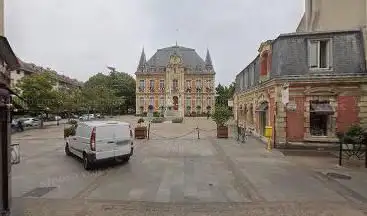 Monument aux morts de Rueil-Malmaison