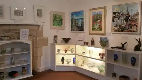 Wren Gallery