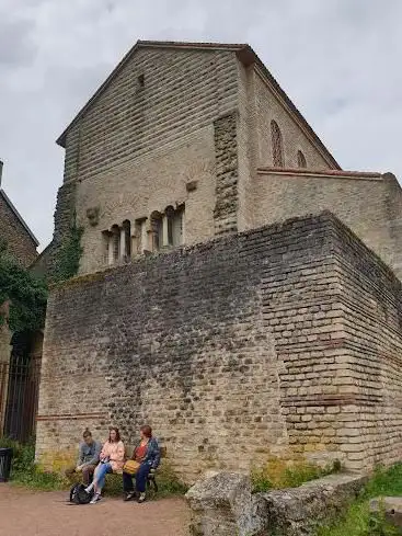 Basilica of Saint-Pierre-aux-Nonnains