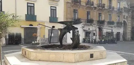 Fontana Piazza Flavio Gioia