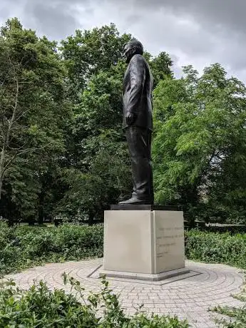 President Ronald Reagan Statue