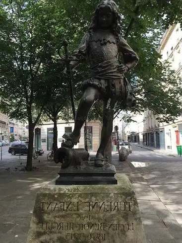 Statue de Turenne enfant