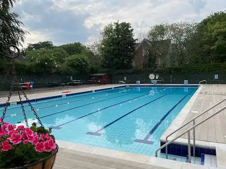 Petersfield Open Air Pool