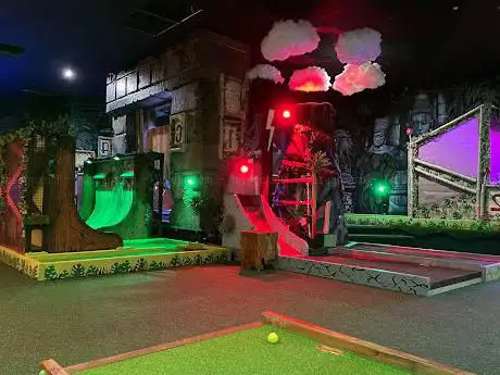 Jungle Rocks Adventure Golf