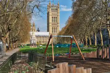 Victoria Tower Gardens South