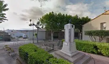 Monument aux Morts de Villemoustaussou