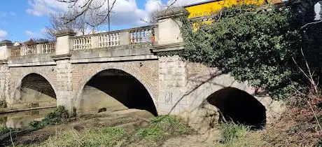 Pedestrian tunnel