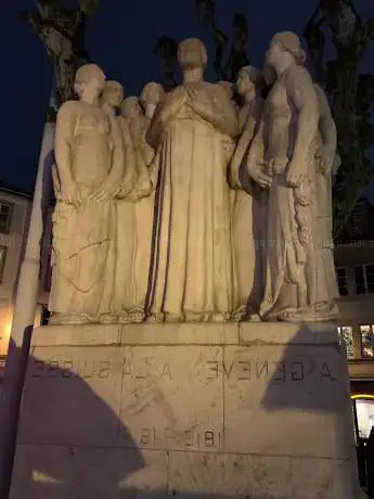 Statue de femmes À Genève À la Suisse