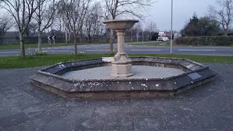 Cyngor Tref Bodelwyddan Town Council Fountain