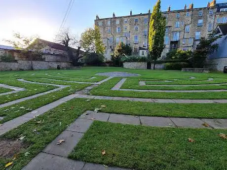 Beazer Garden Maze