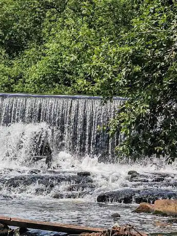 Heywood Waterfall