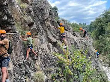 Les Intra-terrestres: canyoning en Ardèche