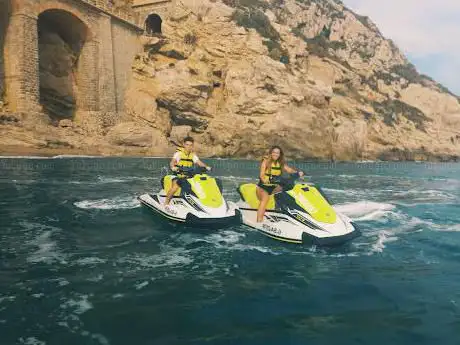 Lassdive Port Ginesta | Alquiler de motos de agua y Jet Ski en Castelldefels Port Ginesta