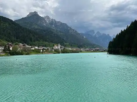 Lago di Aiarnola