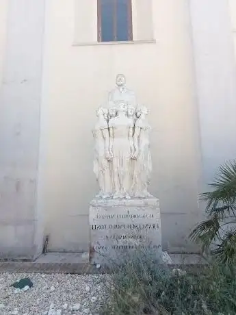 Monumento a Francesco Paolo Tosti