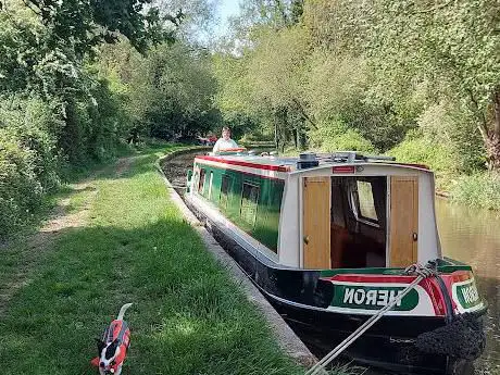 Willow Wren Canal Boat & Narrowboat Breaks