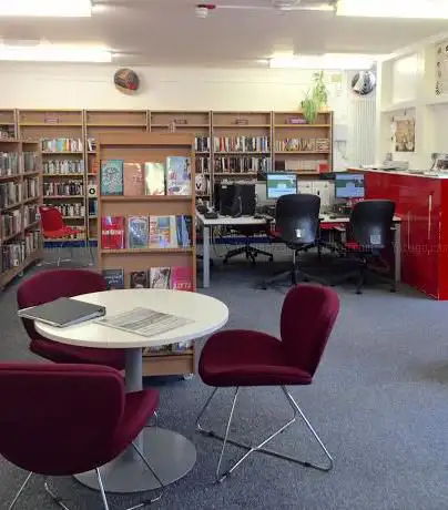 Aberbargoed Library