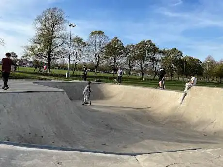 Charlton Skate Park