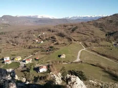 Pineta di Monte Ferrante - Mura Ciclopiche