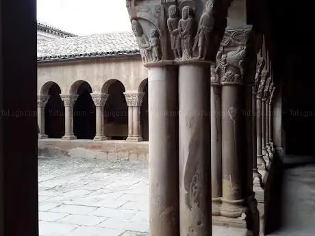 Claustro de San Pedro el Viejo