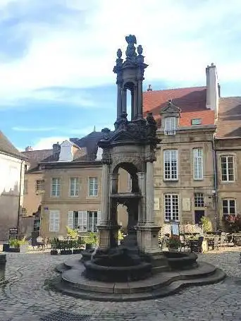 Fontaine Saint-Lazare