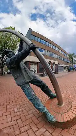 Monument to miners